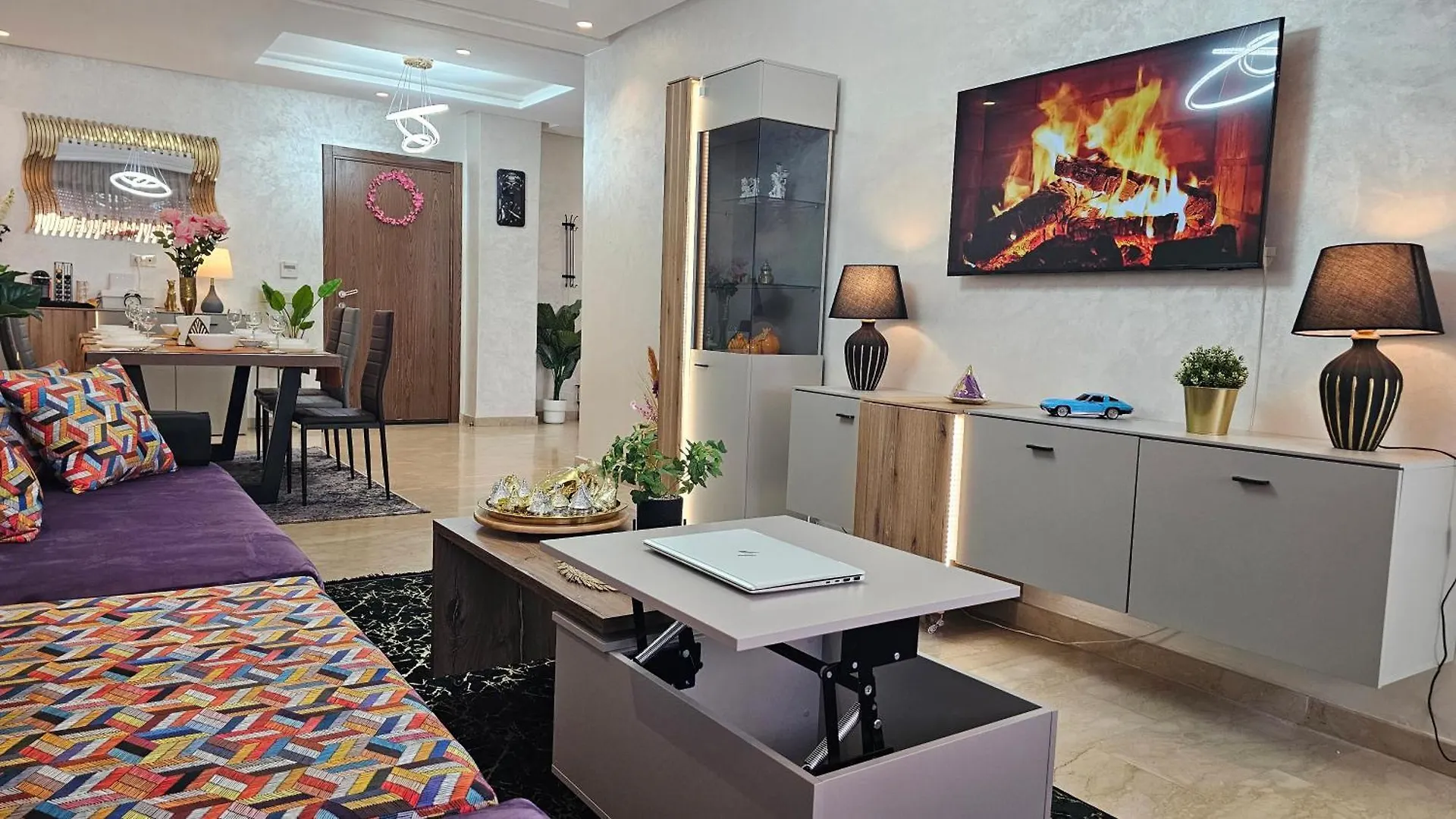 Modern 2Br, 2Ba Apartment With Sunny Balcony & Walk-In Closet, Premium Stay In Maarif