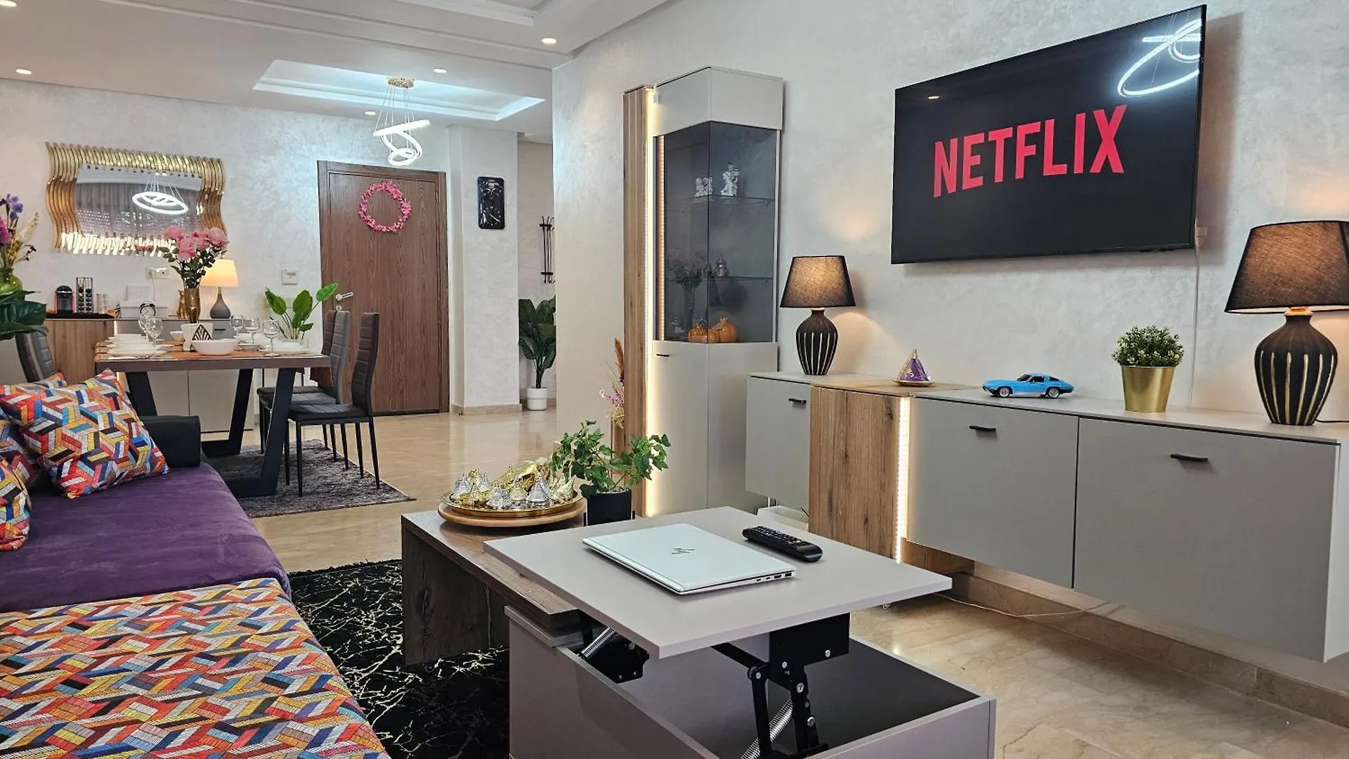 Apartment Sweet Home 2 Bedroom, 2 Bath With Dressing Room & Balcony, Casablanca