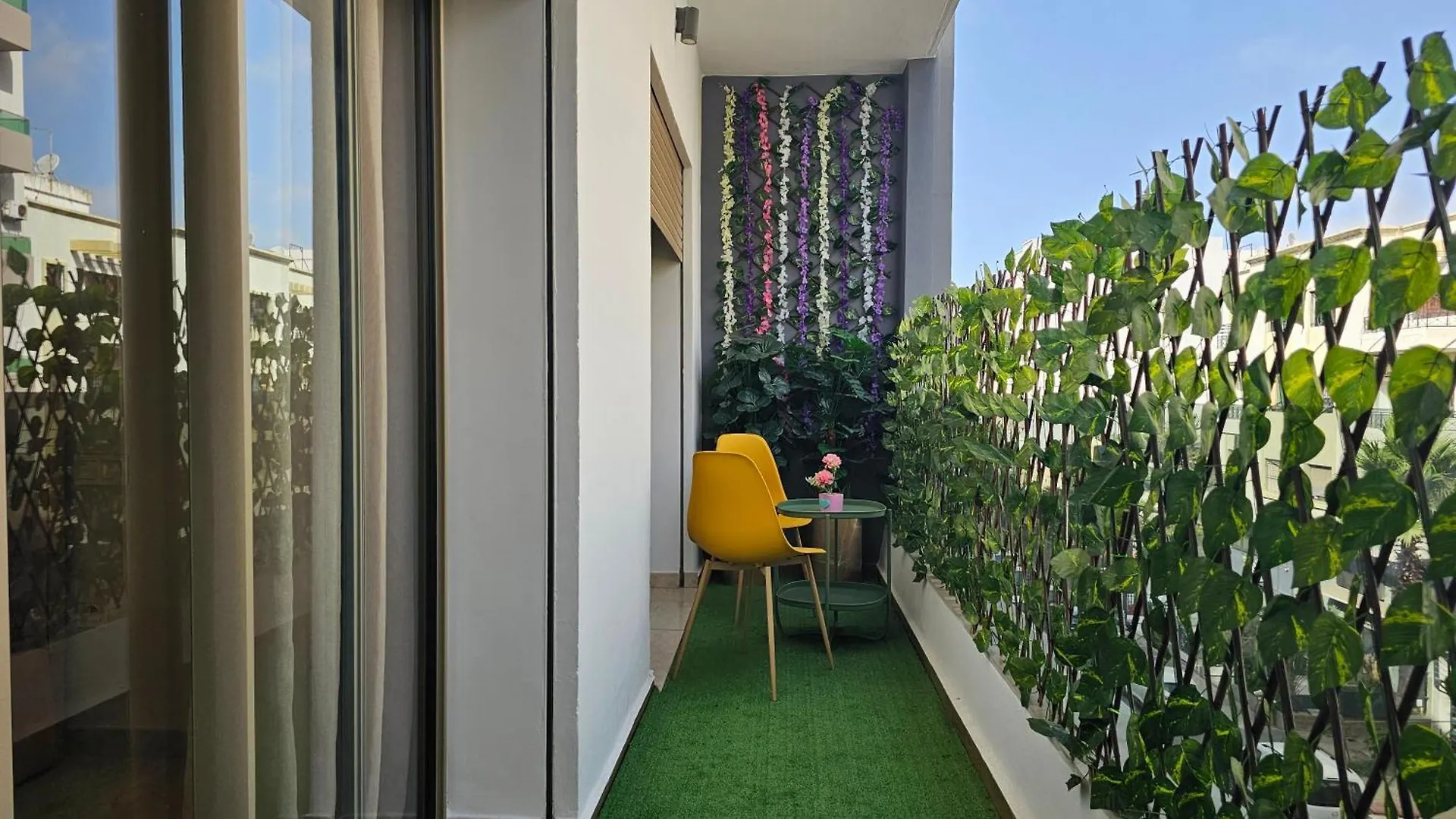 Sweet Home 2 Bedroom, 2 Bath With Dressing Room & Balcony, Casablanca 0*,  Morocco